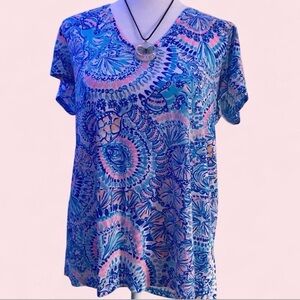 Lilly Pulitzer Blue Paisley V-Neck Short Sleeve Tee with Pink Accents